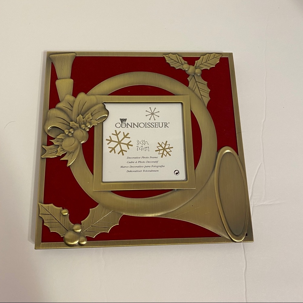 NWOT Red & Gold Trumpet Metal Velvet Photo Frame